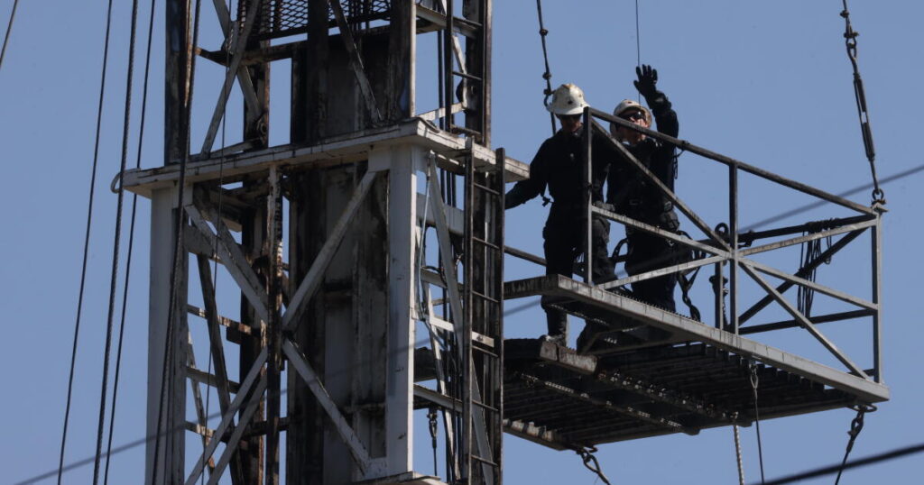 Well-regulated oil sites are less harmful than uncontrolled wells