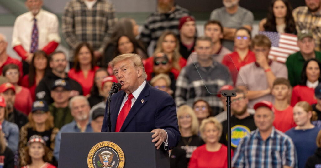 Column: Trump is doing everything he can to shake down voters ahead of the midterms