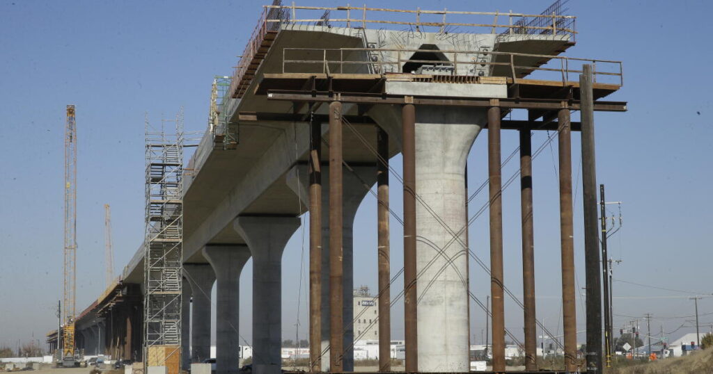 Contributor: California needs nonpartisan elections for the top two fiscal roles