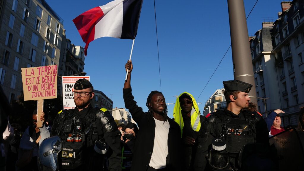 Hundreds of thousands of young protesters take to the streets across France